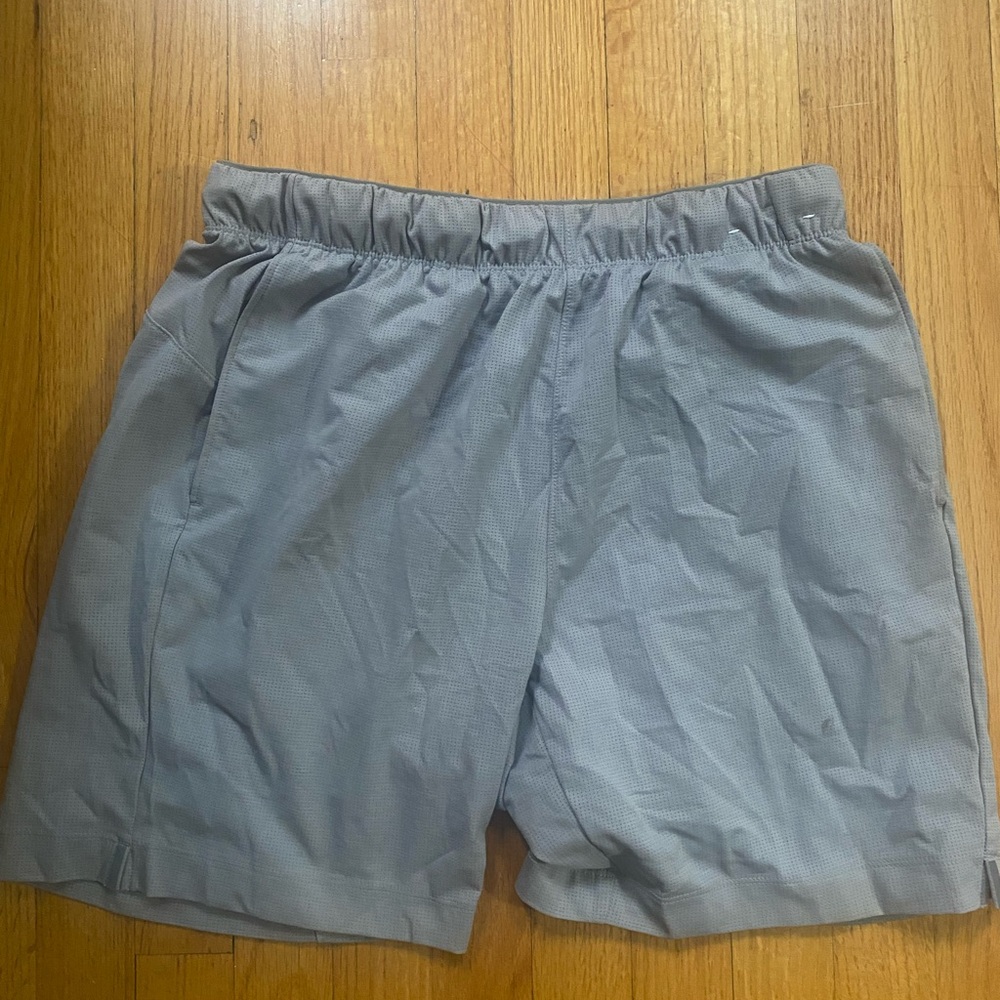Uniqlo Stretch Dry-Ex Gray Shorts